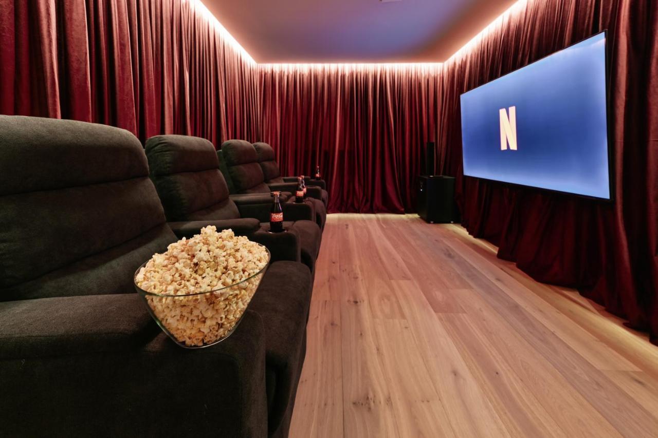 Boutique Chalets Alpi - Private Sauna & Cinema Garmisch-Partenkirchen Exteriör bild