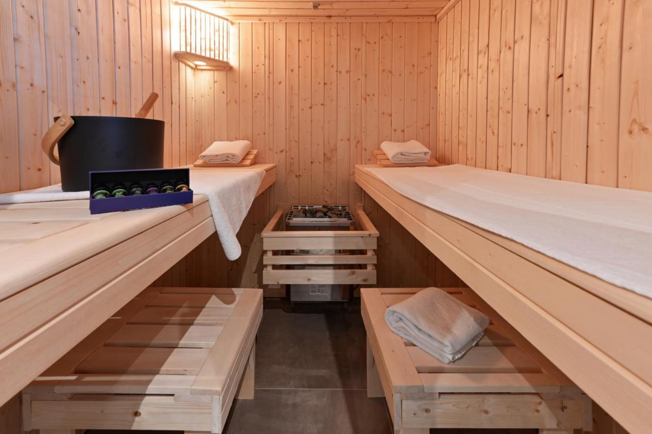Boutique Chalets Alpi - Private Sauna & Cinema Garmisch-Partenkirchen Exteriör bild