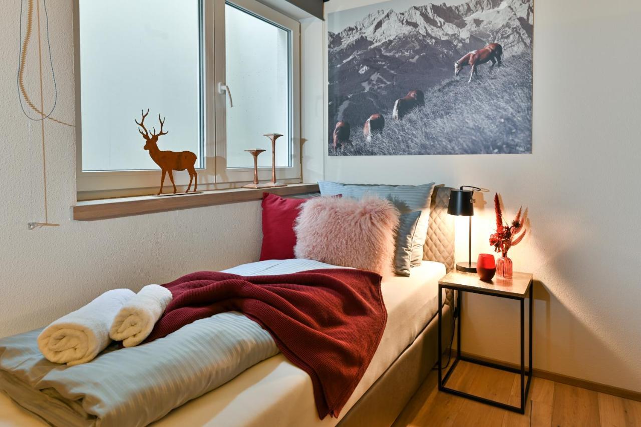 Boutique Chalets Alpi - Private Sauna & Cinema Garmisch-Partenkirchen Exteriör bild