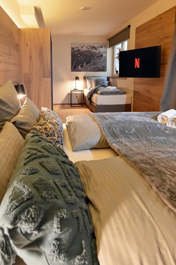 Boutique Chalets Alpi - Private Sauna & Cinema Garmisch-Partenkirchen Exteriör bild