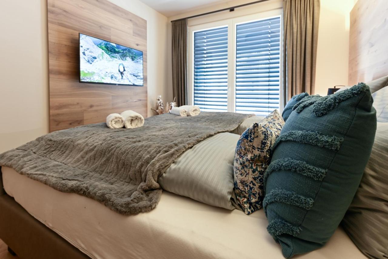 Boutique Chalets Alpi - Private Sauna & Cinema Garmisch-Partenkirchen Exteriör bild