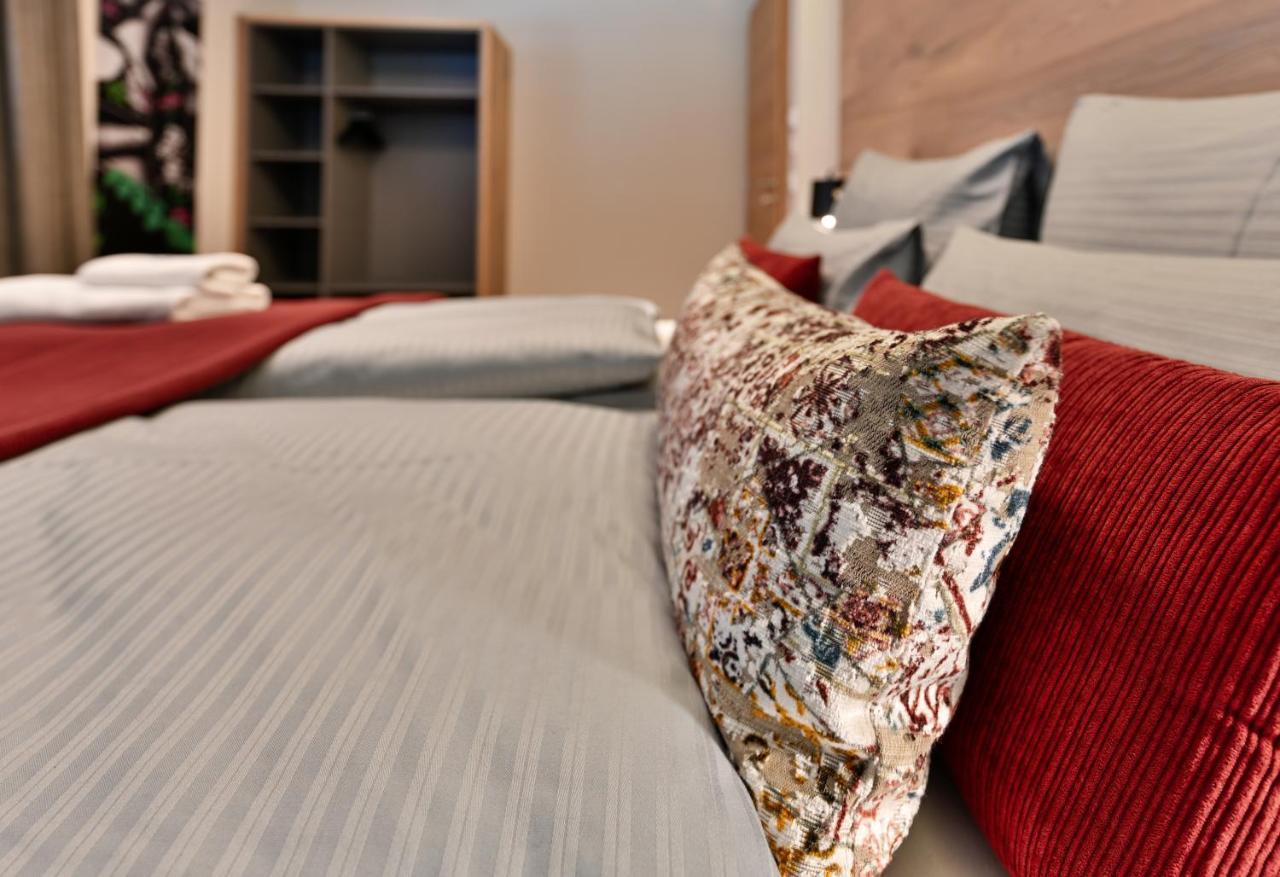 Boutique Chalets Alpi - Private Sauna & Cinema Garmisch-Partenkirchen Exteriör bild