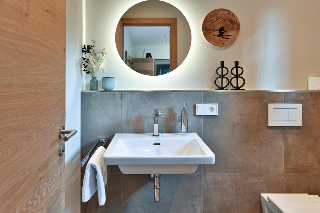 Boutique Chalets Alpi - Private Sauna & Cinema Garmisch-Partenkirchen Exteriör bild