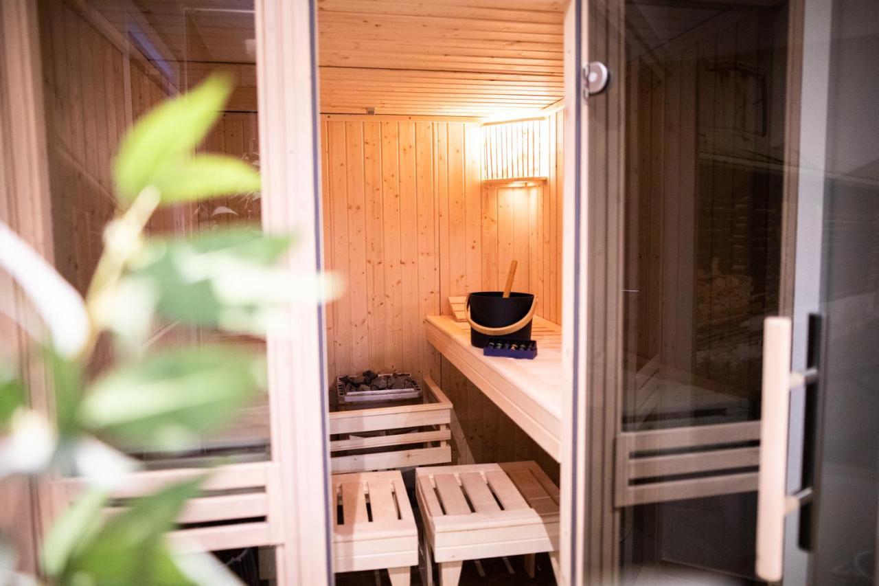 Boutique Chalets Alpi - Private Sauna & Cinema Garmisch-Partenkirchen Exteriör bild